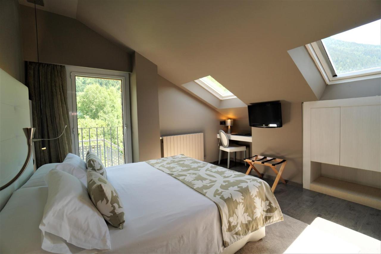 Hotel & Spa Xalet Bringue Ель-Серрат Екстер'єр фото