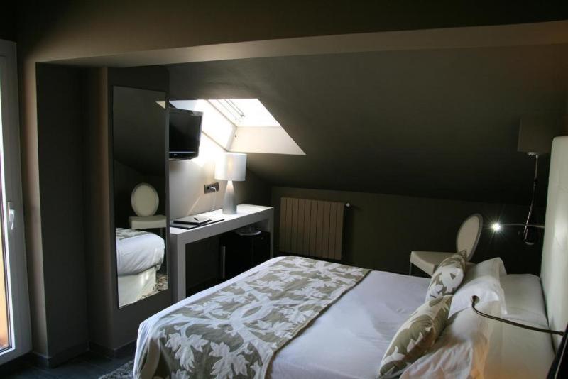 Hotel & Spa Xalet Bringue Ель-Серрат Номер фото