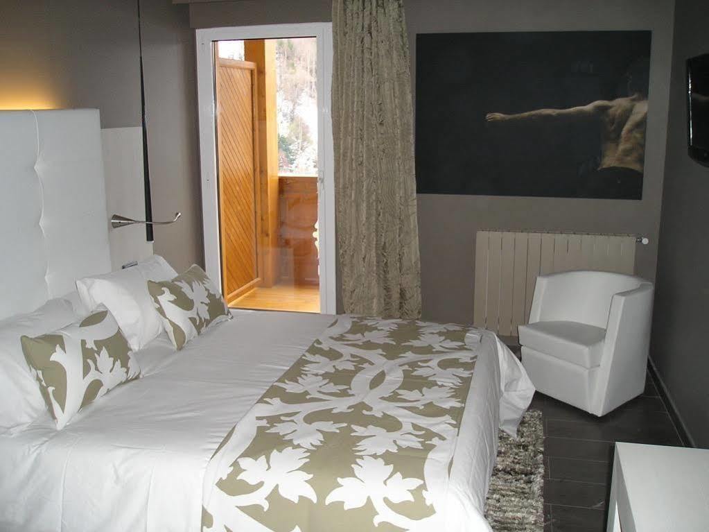 Hotel & Spa Xalet Bringue Ель-Серрат Екстер'єр фото